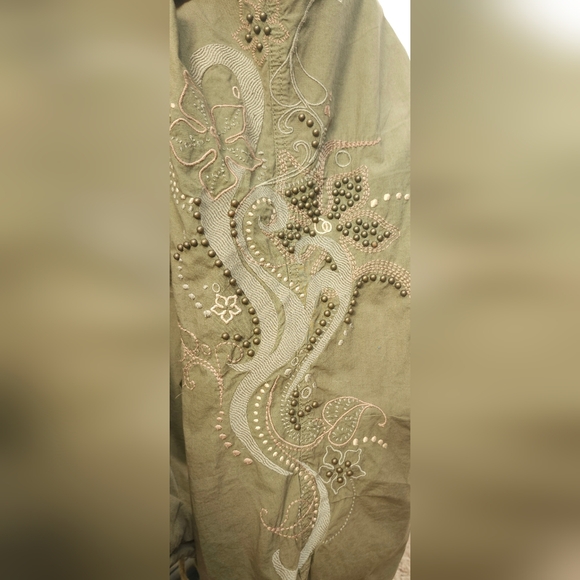 Guess Jeans Cropped Pants with Drawstring Cuffs, Studs, and Embroidery - Picture 3 of 7